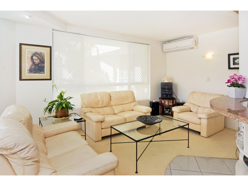 6/277 Golden Four Drive, Bilinga QLD 4225