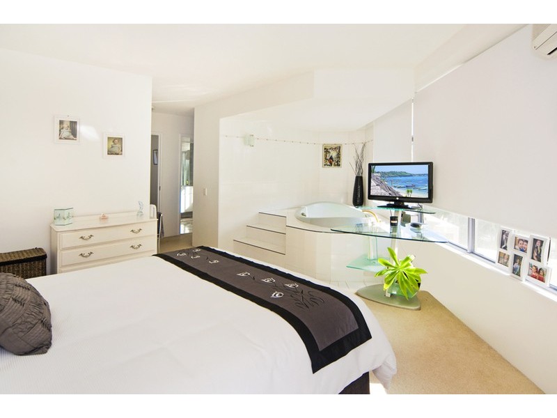 6/277 Golden Four Drive, Bilinga QLD 4225