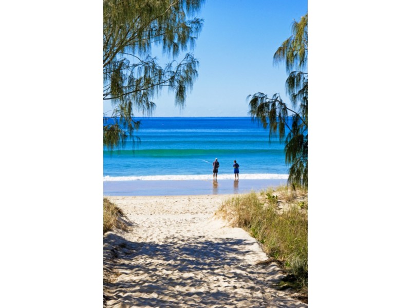 6/277 Golden Four Drive, Bilinga QLD 4225