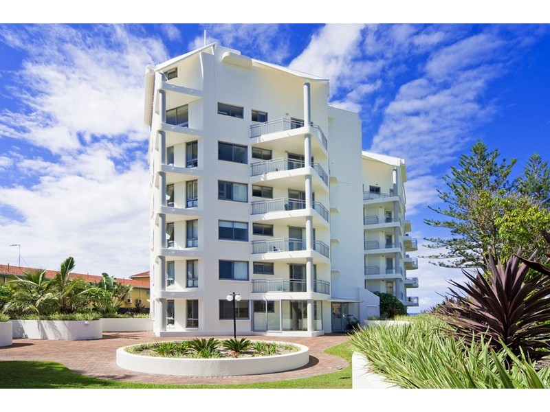 6/277 Golden Four Drive, Bilinga QLD 4225