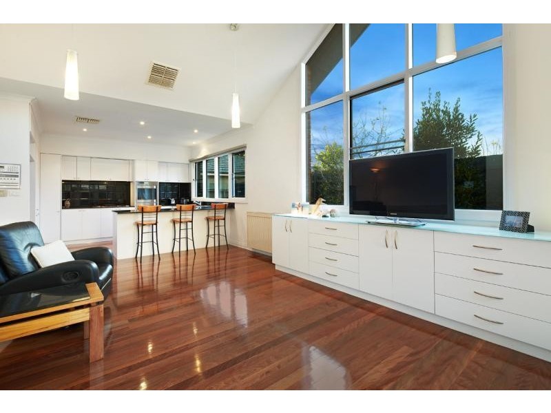 9A Rothschild Street, Caulfield South VIC 3162