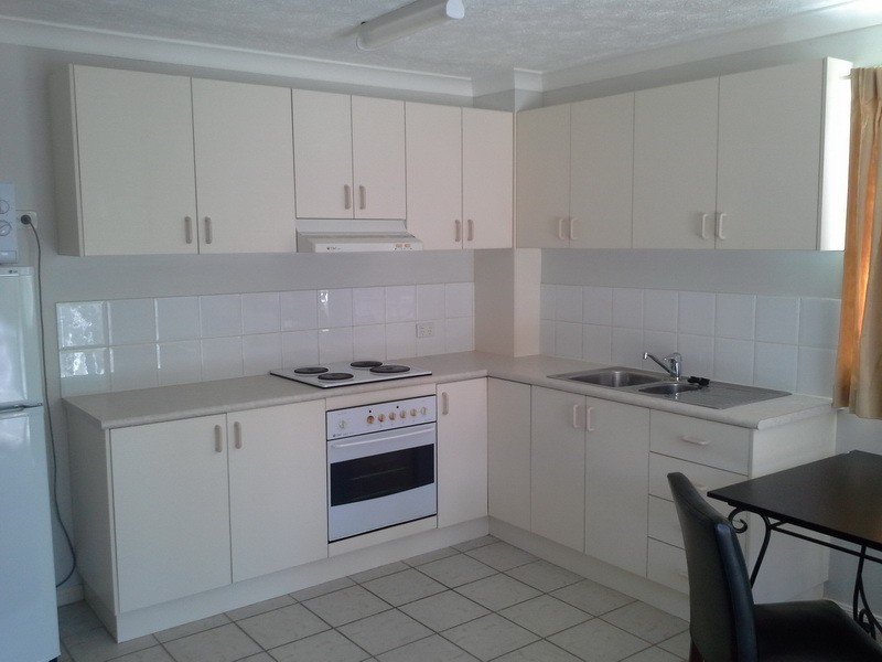 8/5 Lloyd Street, Southport QLD 4215