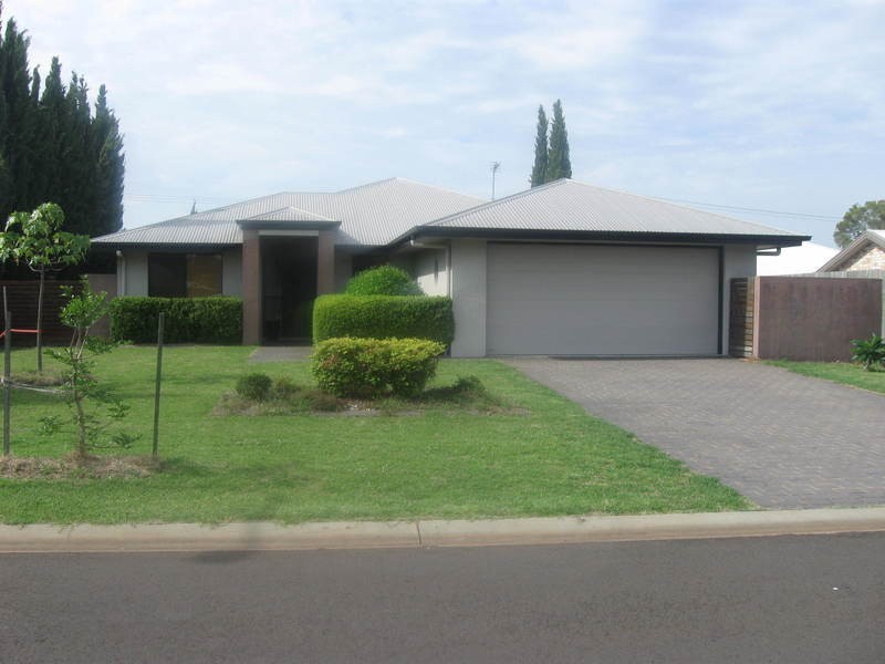 Kearneys Spring QLD 4350