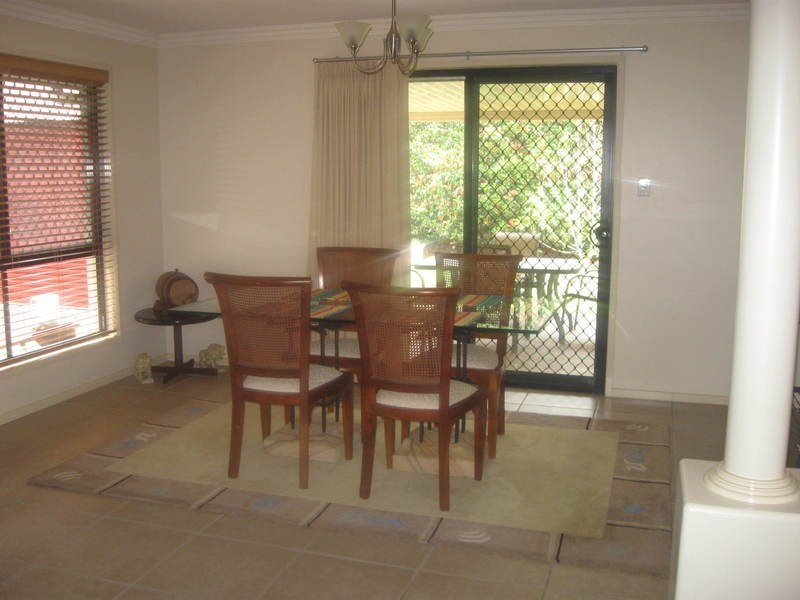 Kearneys Spring QLD 4350