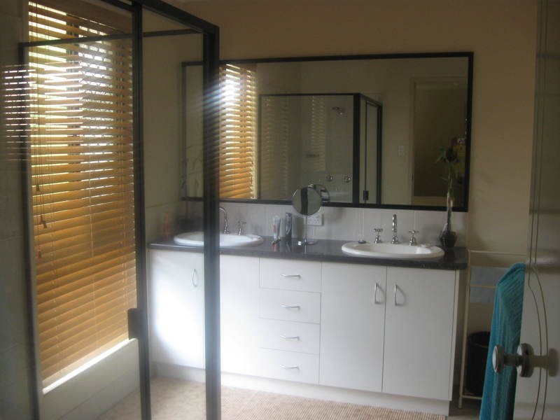 Kearneys Spring QLD 4350