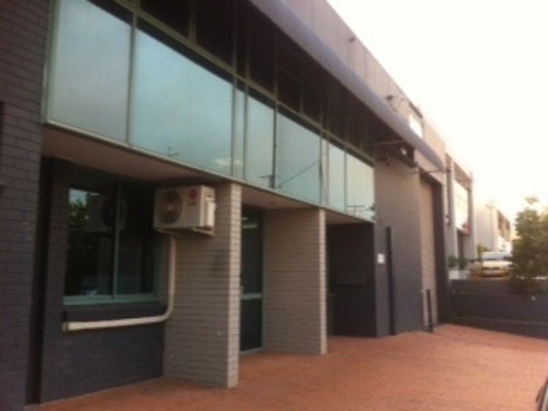 21 Parkview Street, Milton QLD 4064