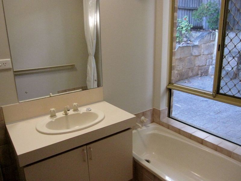 3/85 Broadway, Crawley WA 6009