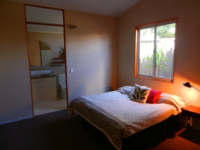 277 Mount Street, East Albury NSW 2640