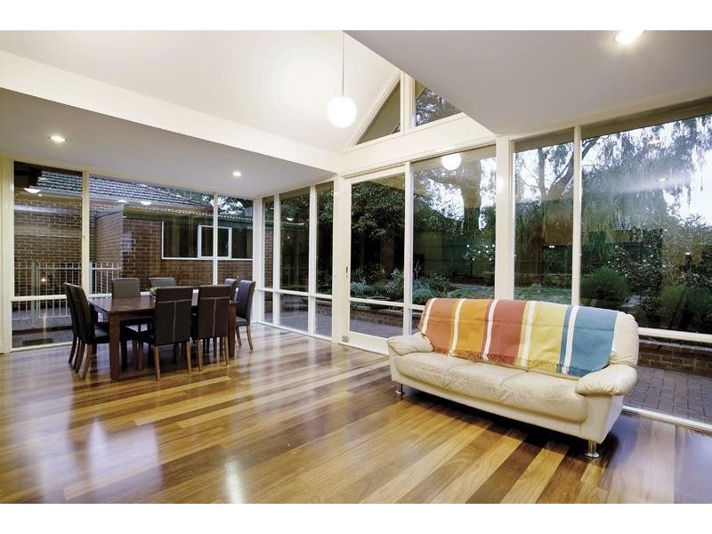 18 Lockhart Street, Camberwell VIC 3124