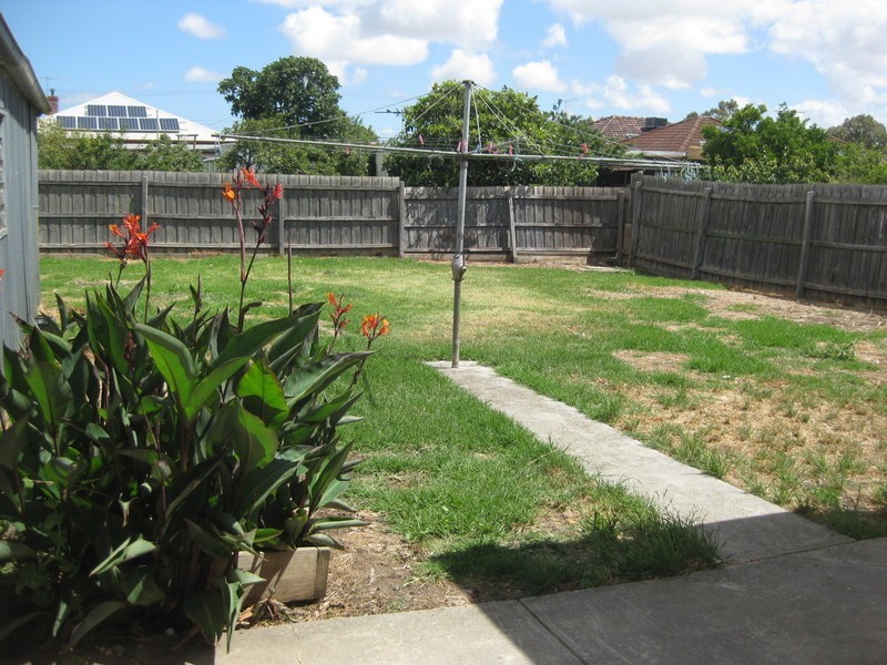 77 Metherall Street, Sunshine North VIC 3020