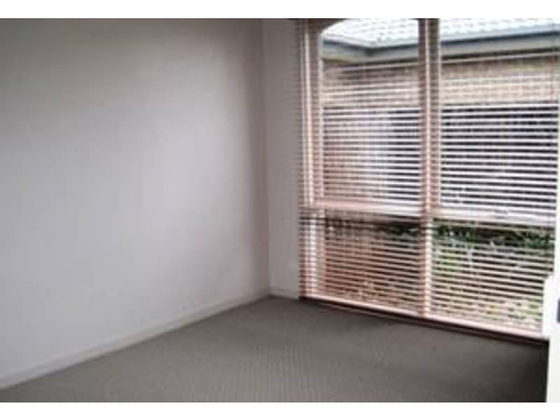 3/4 Buna Ave, Seaford VIC 3198