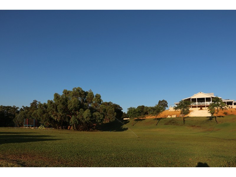 107 Morrissey Road, Bullsbrook WA 6084
