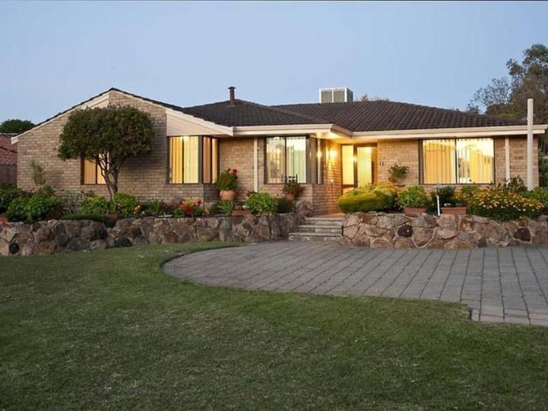 2 Atkins Road, Applecross WA 6153