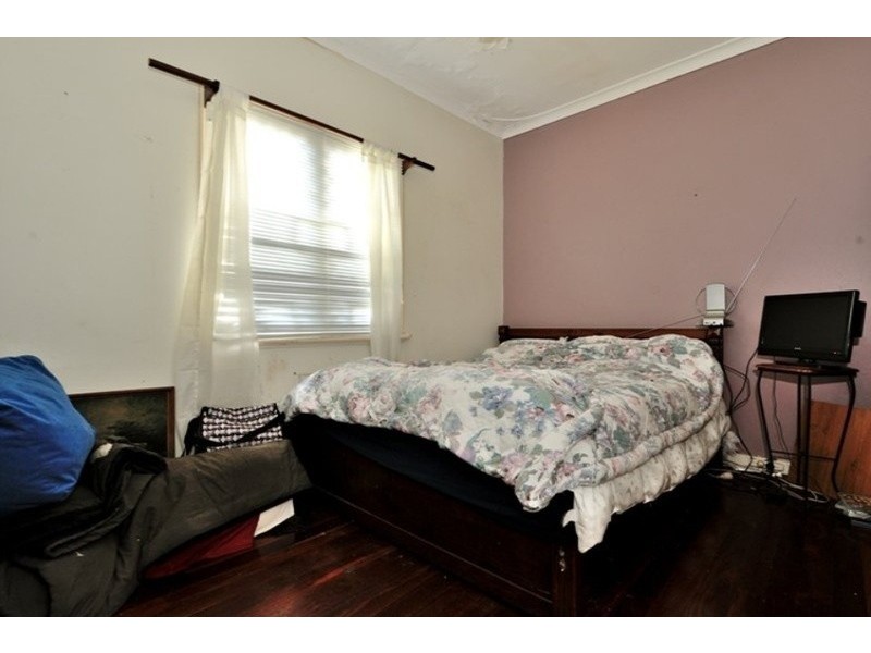 567 Safety Bay Road, Waikiki WA 6169