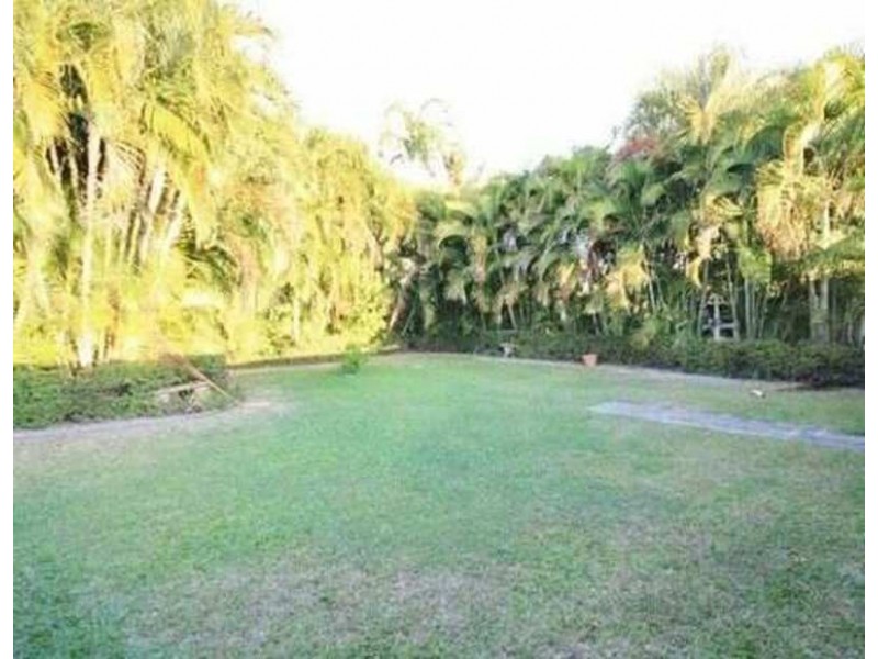 16 Daisy St, Kelso QLD 4815