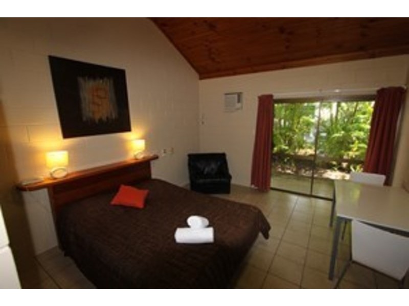 59374 Bruce Highway, Tully QLD 4854