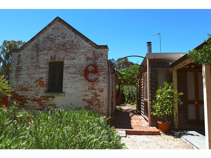 52 Fryers Rd, Chewton VIC 3451