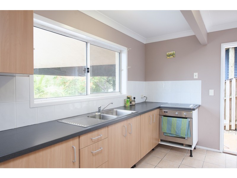 10 Windward Rise, Pacific Pines QLD 4211