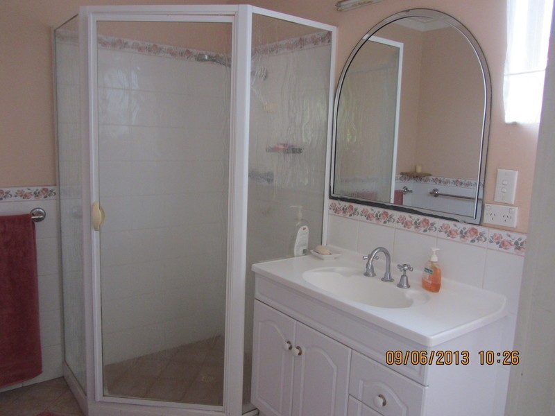 4 Robbins Place, Shelley WA 6148