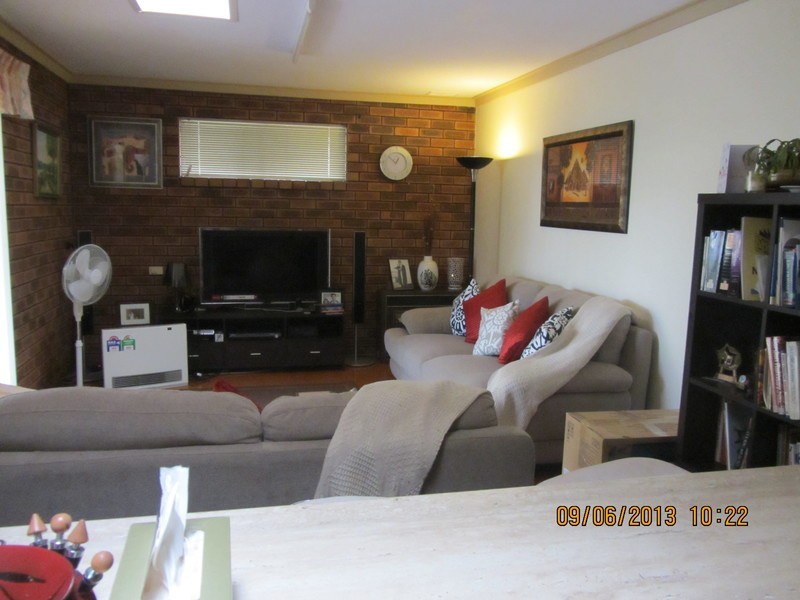 4 Robbins Place, Shelley WA 6148