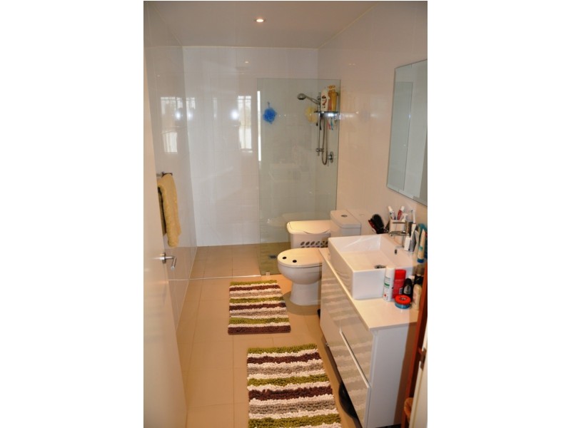18/1 Cooks, Canterbury NSW 2193