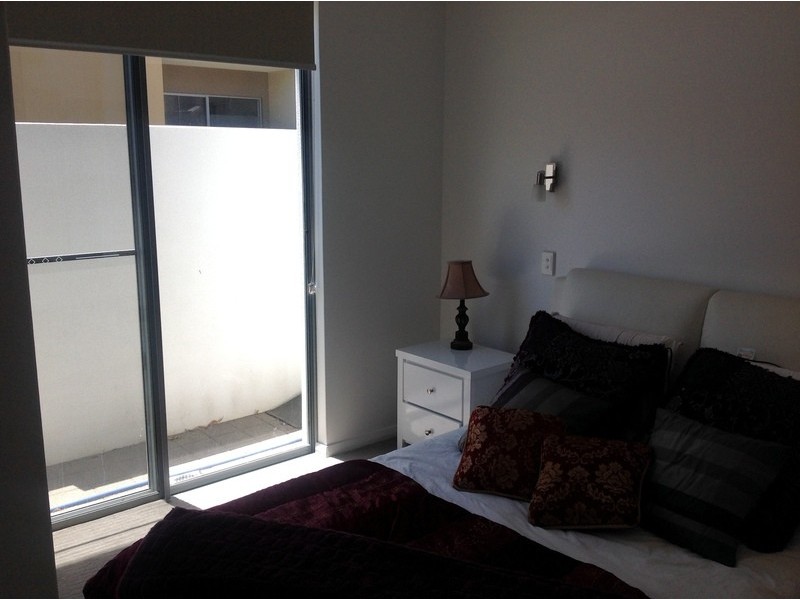 12 Coneflower Corner, Churchlands WA 6018