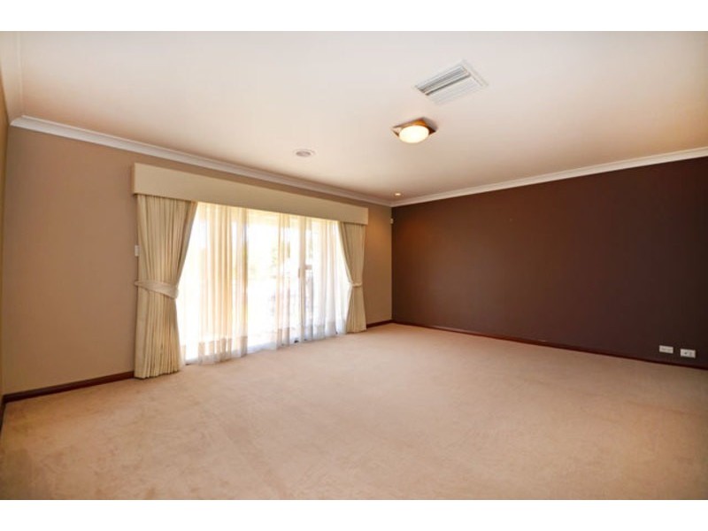 23 Felgate Place, Warwick WA 6024