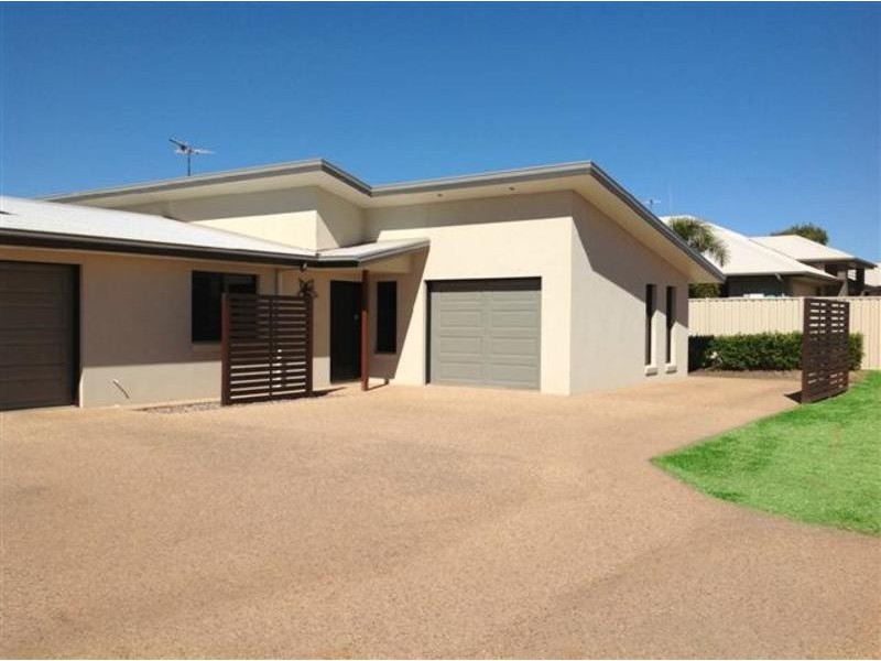 2/10 Mooney Crescent, Emerald QLD 4720