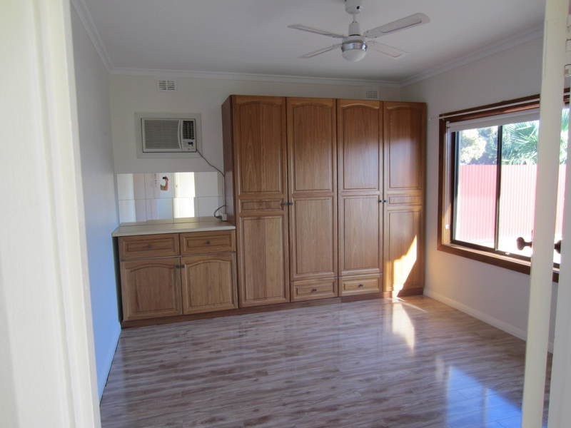 1/17 Fourth Avenue, Semaphore Park SA 5019