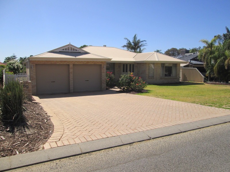 69 Castlegate Way, Woodvale WA 6026