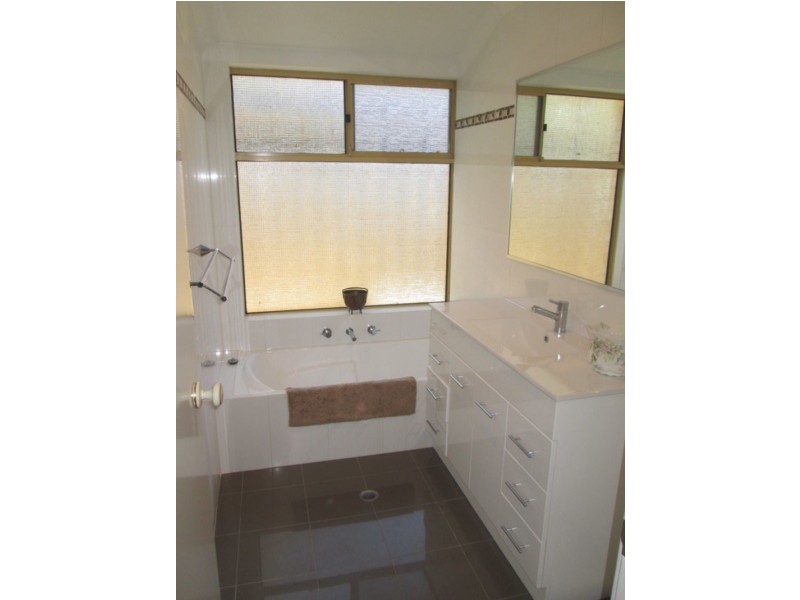 69 Castlegate Way, Woodvale WA 6026