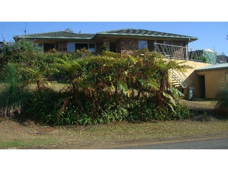 7 Martinelli Avenue, Banora Point NSW 2486