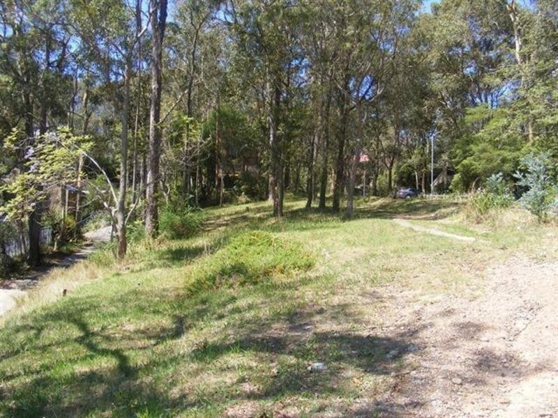69 Coal Point Rd, Coal Point NSW 2283