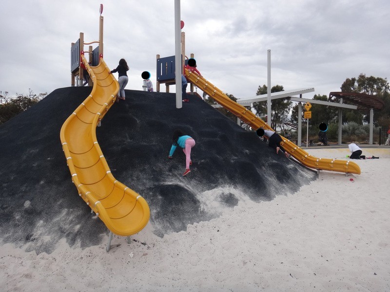 19 Sawtooth Bend, Banksia Grove WA 6031