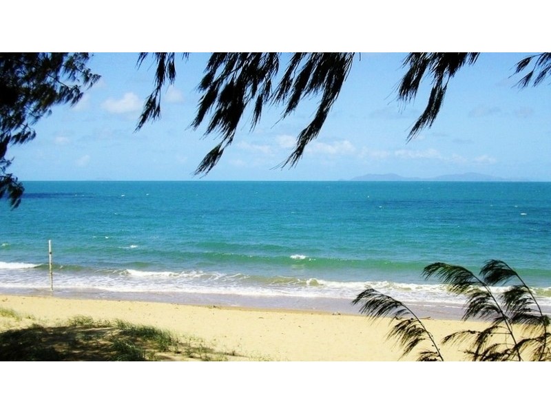 Blacks Beach QLD 4740