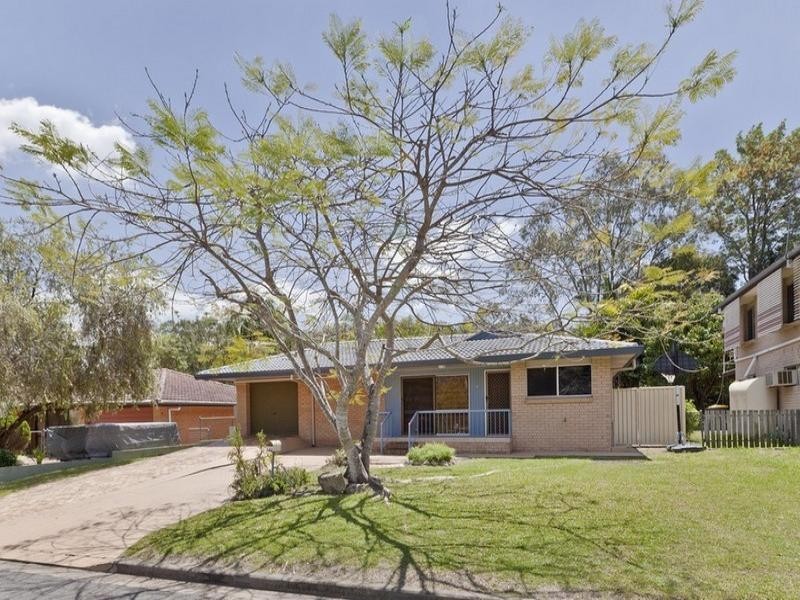 133 Bankside St, Nathan QLD 4111