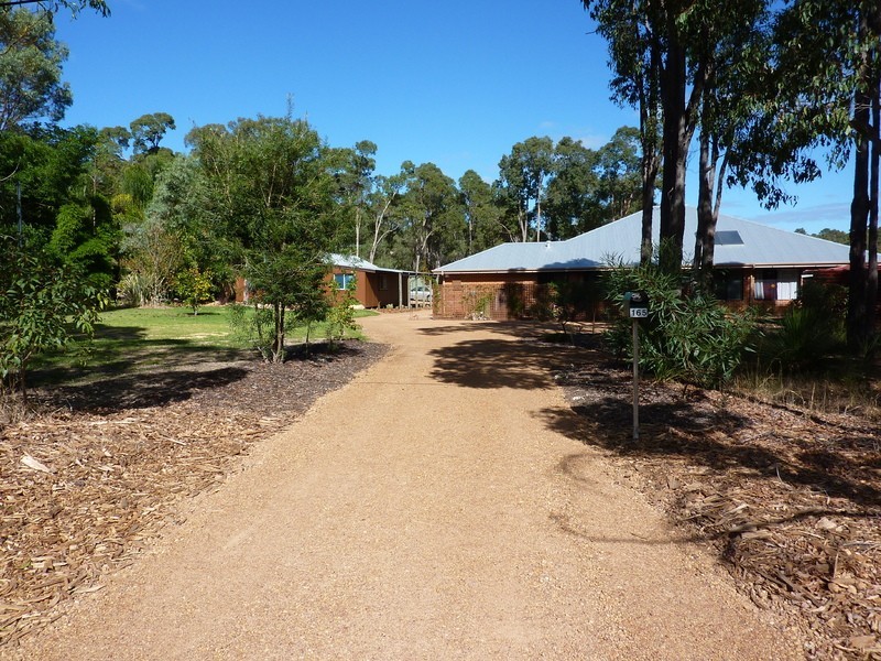 165 Lacey St, Sawyers Valley WA 6074