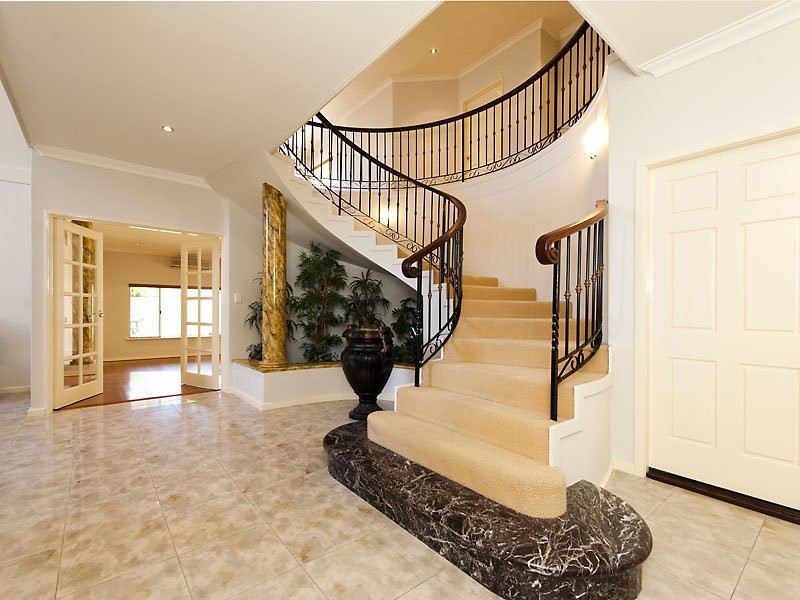 13 Parish Lane, Churchlands WA 6018