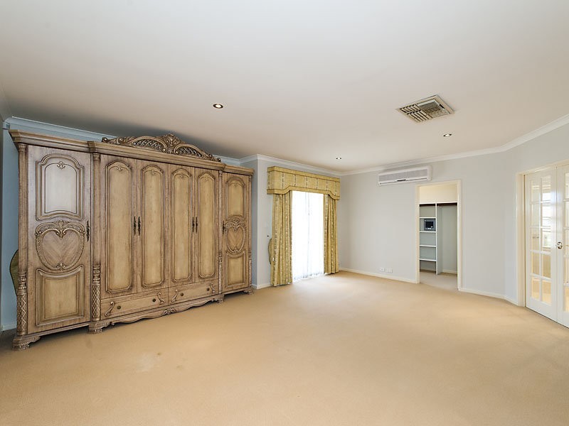 13 Parish Lane, Churchlands WA 6018