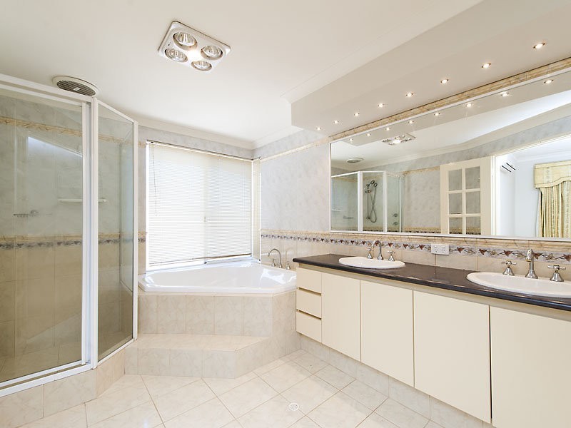 13 Parish Lane, Churchlands WA 6018