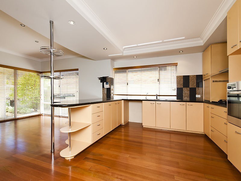 13 Parish Lane, Churchlands WA 6018