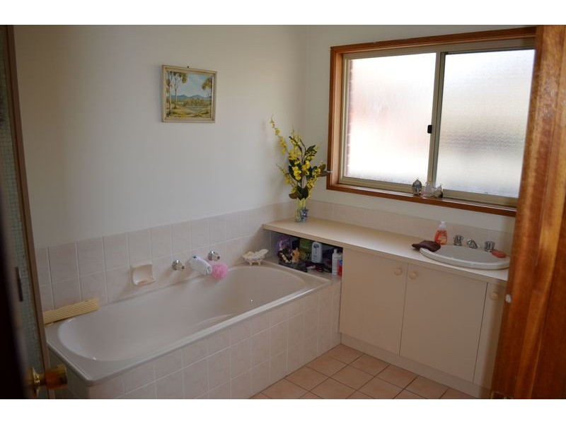 10 The Court, Leopold VIC 3224