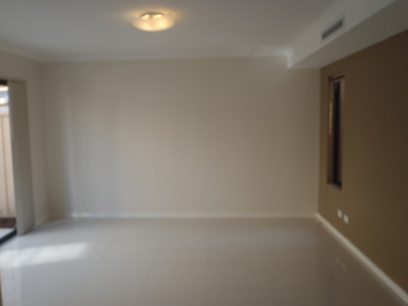 67A Pollard St, Glendalough WA 6016