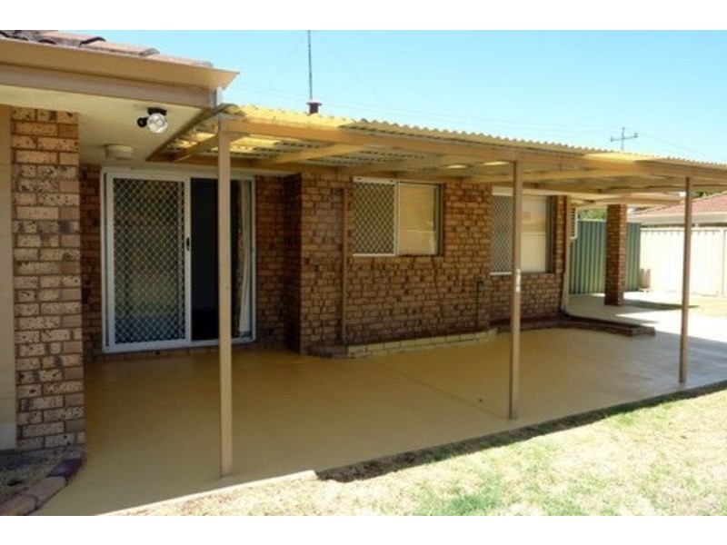 9 Harbord Avenue, Coodanup WA 6210