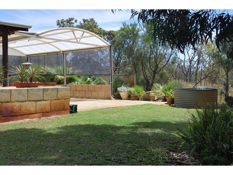 25 De Haer Road, Wandi WA 6167