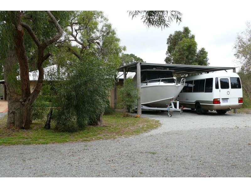 25 De Haer Road, Wandi WA 6167