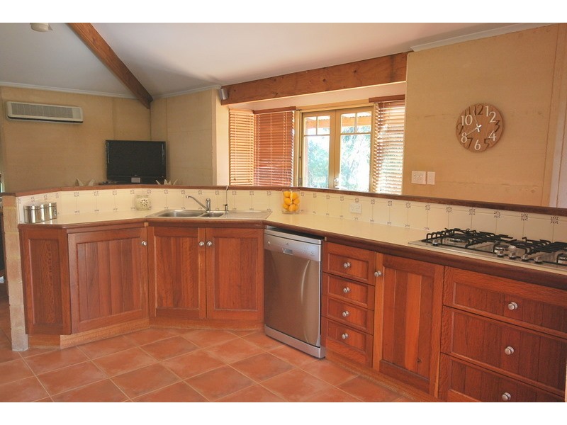 25 De Haer Road, Wandi WA 6167