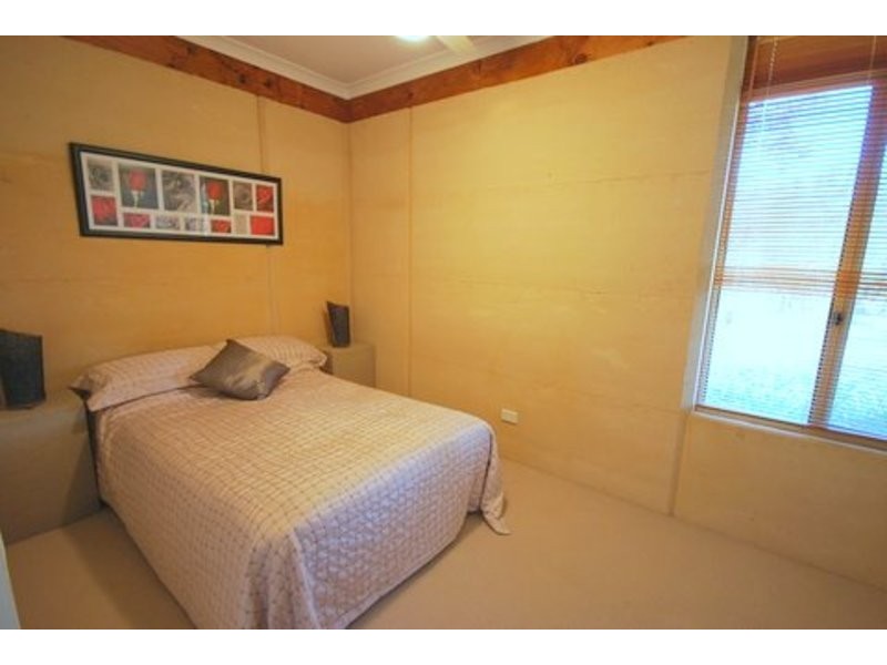 25 De Haer Road, Wandi WA 6167