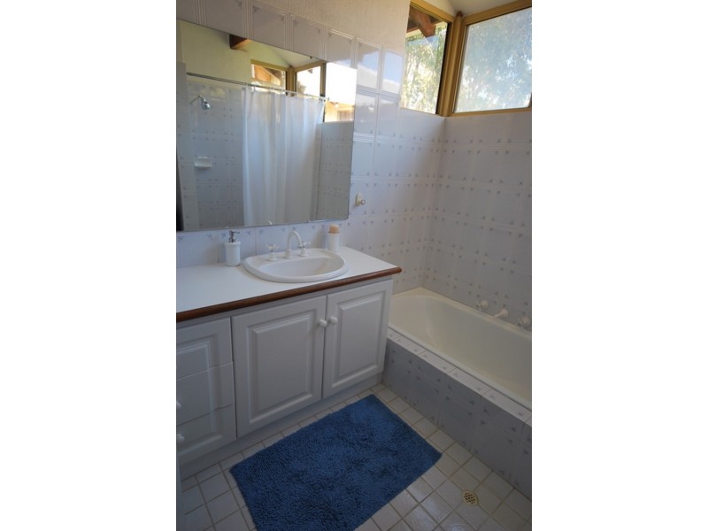 25 De Haer Road, Wandi WA 6167