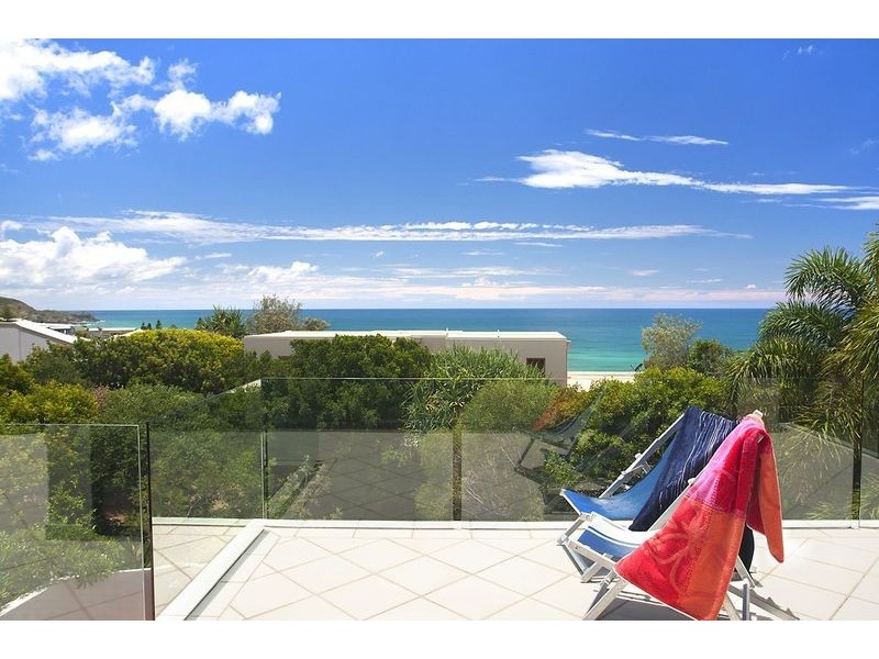 19 Ross Crescent, Sunshine Beach QLD 4567